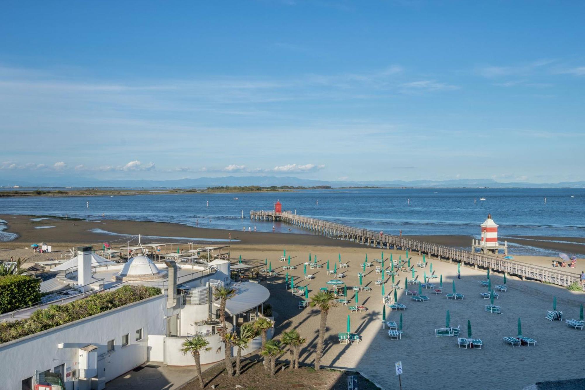 La Terrazza Sul Faro Appartement Lignano Sabbiadoro Buitenkant foto
